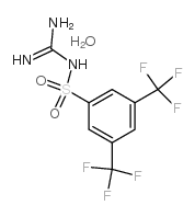([氨基(亚氨基)甲基]氨基)[3,5-二(三氟甲基)苯基]二氧代-lambda6-磺酸水合物结构式