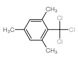 1,3,5-三甲基-2-(三氯甲基)苯结构式