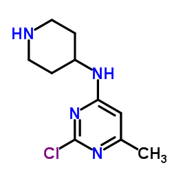 2-chloro-6-methyl-N-(4-piperidyl)pyrimidin-4-amine结构式