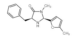 (2S,5S)-(–)-5-苄基-3-甲基-2-(5-甲基-2-呋喃基)-4-咪唑烷酮结构式