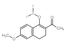 1-(1-(difluoroboryl)oxy-3,4-dihydro-6-methoxy-naphthalen-2-yl)-ethanone inner complex Structure