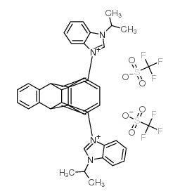 11,12-双[N-(异丙基)-1H-苯并咪唑-3-亚甲基]-9,10-二氢-9,10-乙基蒽双(三氟甲磺酸酯)结构式
