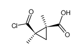 Cyclopropanecarboxylic acid, 2-(chlorocarbonyl)-1,2-dimethyl-, cis- (9CI) Structure