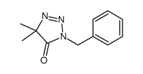 3-benzyl-5,5-dimethyltriazol-4-one结构式