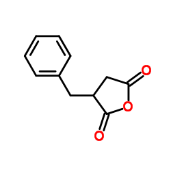 苄基丁二酸酐结构式