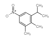 1,2-二甲基-3-(1-甲基乙基)-5-硝基苯结构式