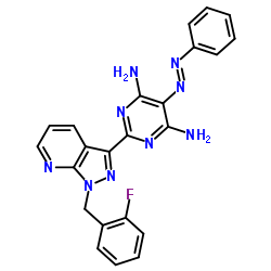 2- [1-(2-氟苄基)-1H-吡唑并[3,4-b]吡啶-3-基] -5-[(E)-苯基重氮-1-基]嘧啶-4,6-二胺结构式
