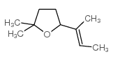 2,2-二甲基-5-(1-甲基-1-丙烯基)四氢呋喃结构式