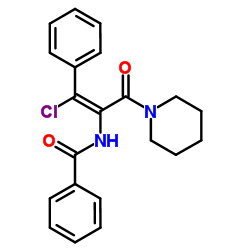 (Z)-N-哌啶基-2-苯甲酰胺基-3-氯-3-苯基-2-丙烯酰胺结构式