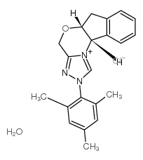 (+)-(5aR,10bS)-5a,10b-Dihydro-2-(2,4,6-trimethylphenyl)-4H,6H-indeno[2,1-b][1,2,4]triazolo[4,3-d][1,4]oxazinium Chloride Monohydrate Structure