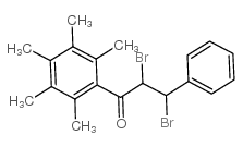 2,3-二溴-1-(2,3,4,5,6-五甲基苯基)-3-苯基-1-丙酮结构式