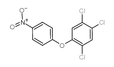 Benzene,1,2,4-trichloro-5-(4-nitrophenoxy)- Structure