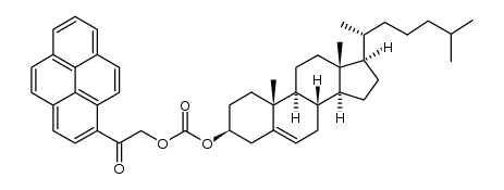 (8R,9R,10S,13S,14R,17S)-2,3,4,7,8,9,10,11,12,13,14,15,16,17-tetradecahydro-10,13-dimethyl-17-((S)-6-methylheptan-2-yl)-1H-cyclopenta[a]phenanthren-3-yl 2-oxo-2-(pyren-1-yl)ethyl carbonate结构式