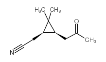 (1R,3S)-2,2-二甲基-3-(2-氧丙基)-环丙烷乙腈结构式