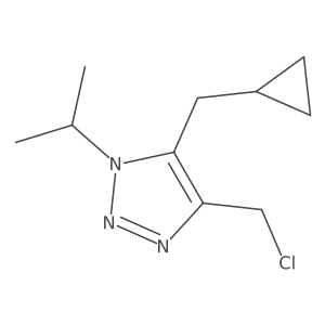 4-(chloromethyl)-5-(cyclopropylmethyl)-1-(propan-2-yl)-1H-1,2,3-triazole结构式