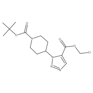 tert-butyl 4-{5-[(chloromethoxy)carbonyl]-1H-1,2,3-triazol-1-yl}piperidine-1-carboxylate Structure