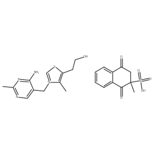 Thiazolium, 3-((4-amino-2-methyl-5-pyrimidinyl)methyl)-5-(2-hydroxyethyl)-4-methyl-, salt with 1,2,3,4-tetrahydro-2-methyl-1,4-dioxo-2-naphthalenesulfonic acid (1:1), mono(1,2,3,4-tetrahydro-2-methyl-1,4-dioxo-2-naphthalenesulfonate) (salt) Structure